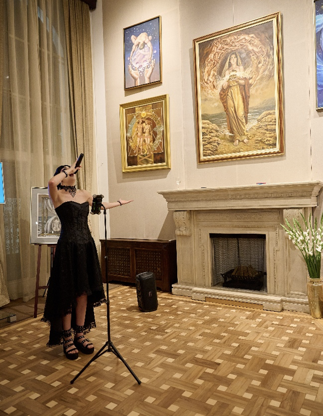 raluca-moldoveanu-win-gallery-gratia-viva