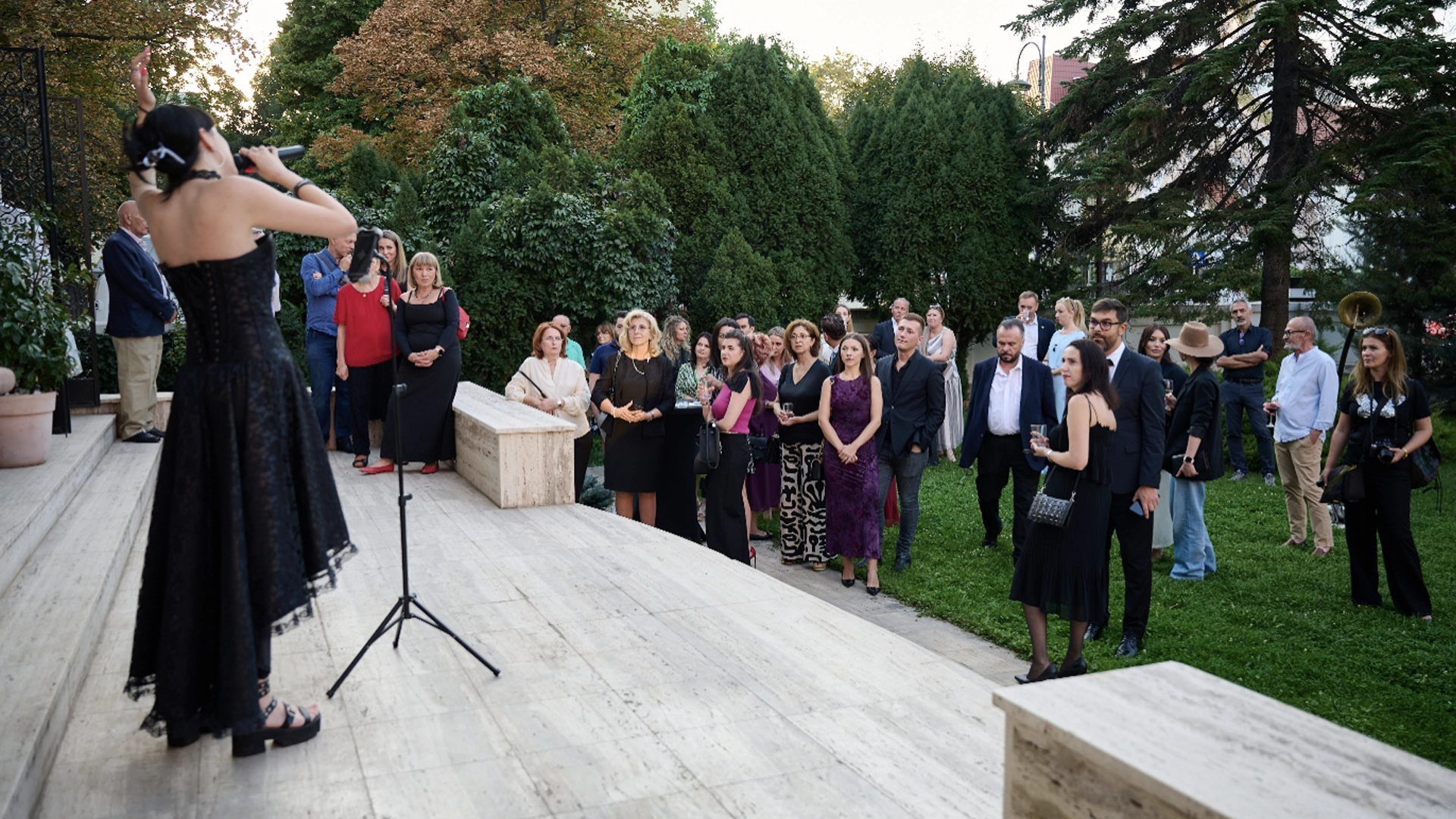 raluca-moldoveanu-win-gallery