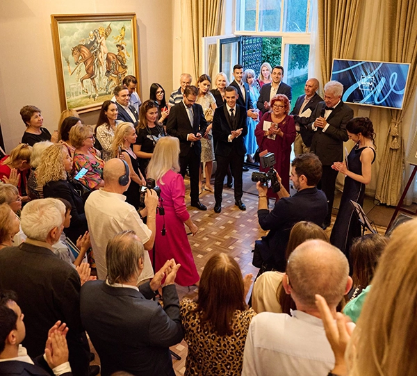 expozitie-valentin-tanase-la-win-gallery-legal-marketing.ro