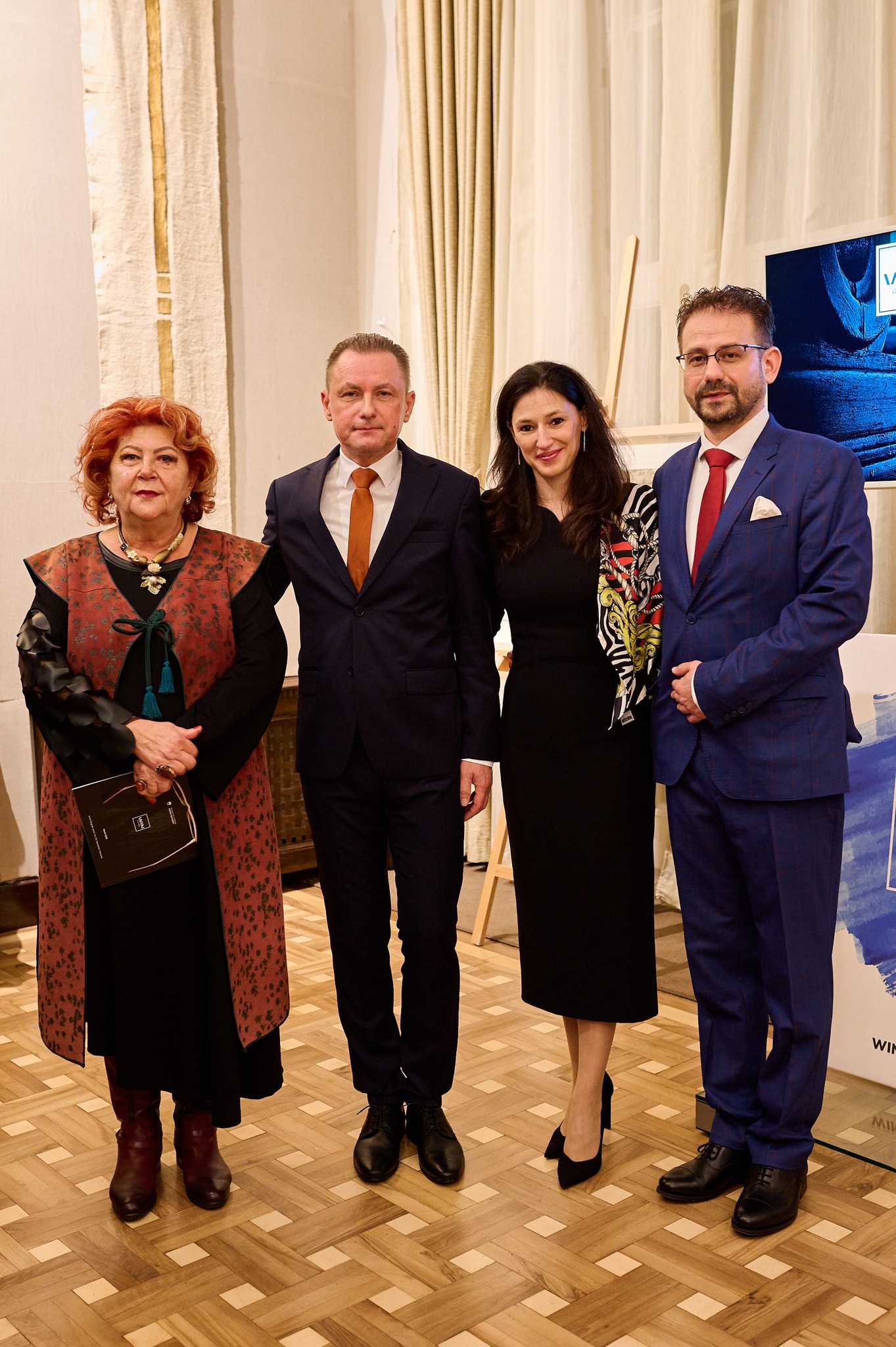 1.%20Blooming%20Mistery