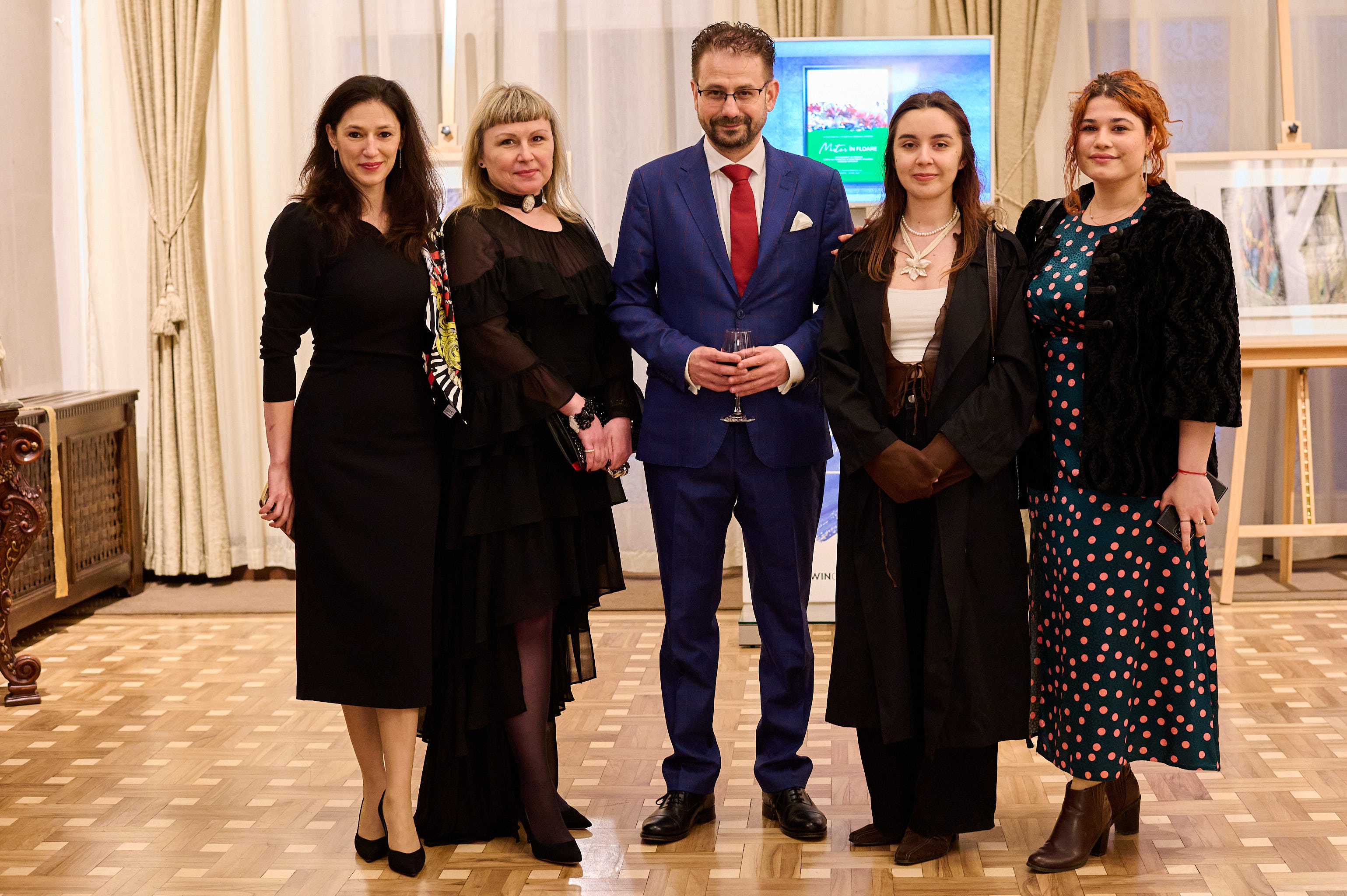 2.%20Blooming%20Mistery