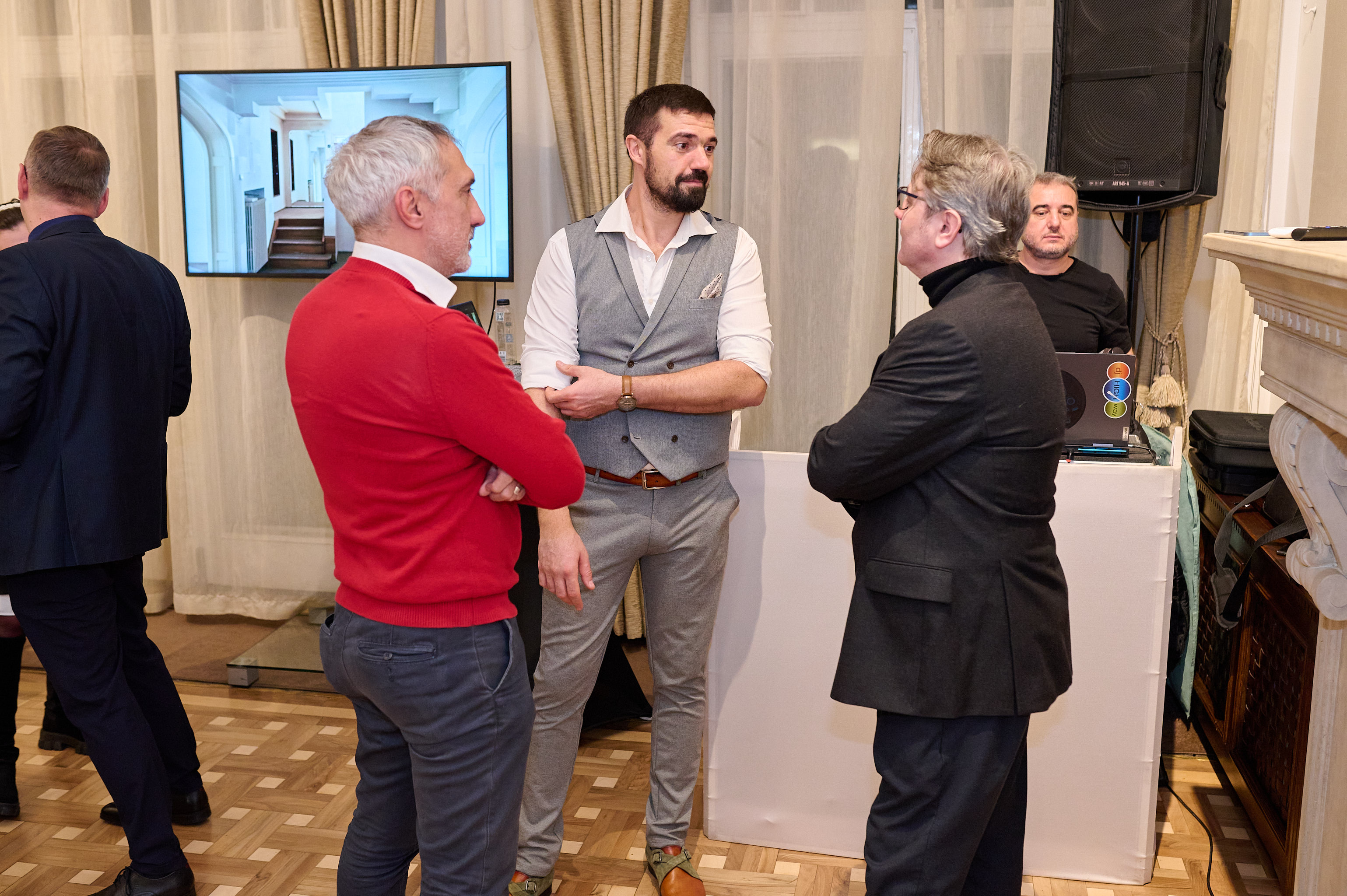 28.%20Centenar%20ART%20DECO